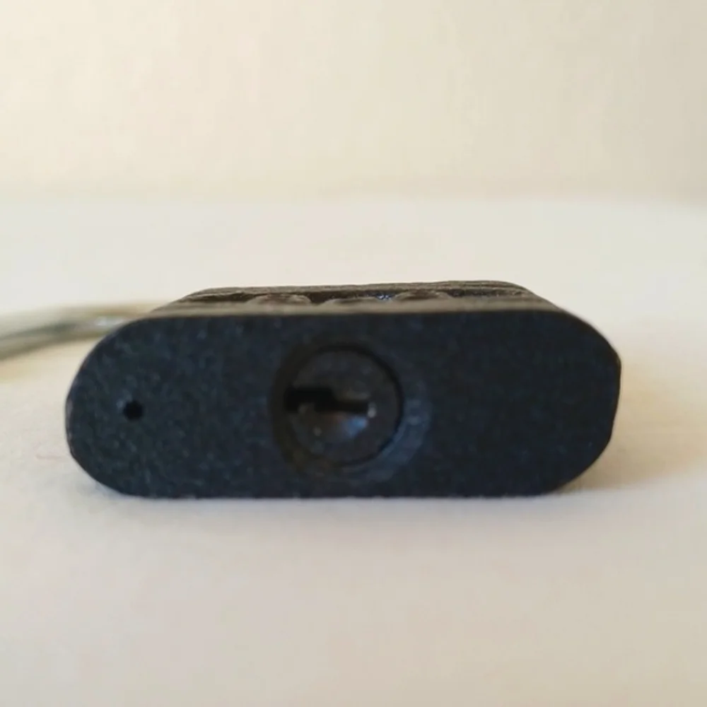 888 vintage padlock