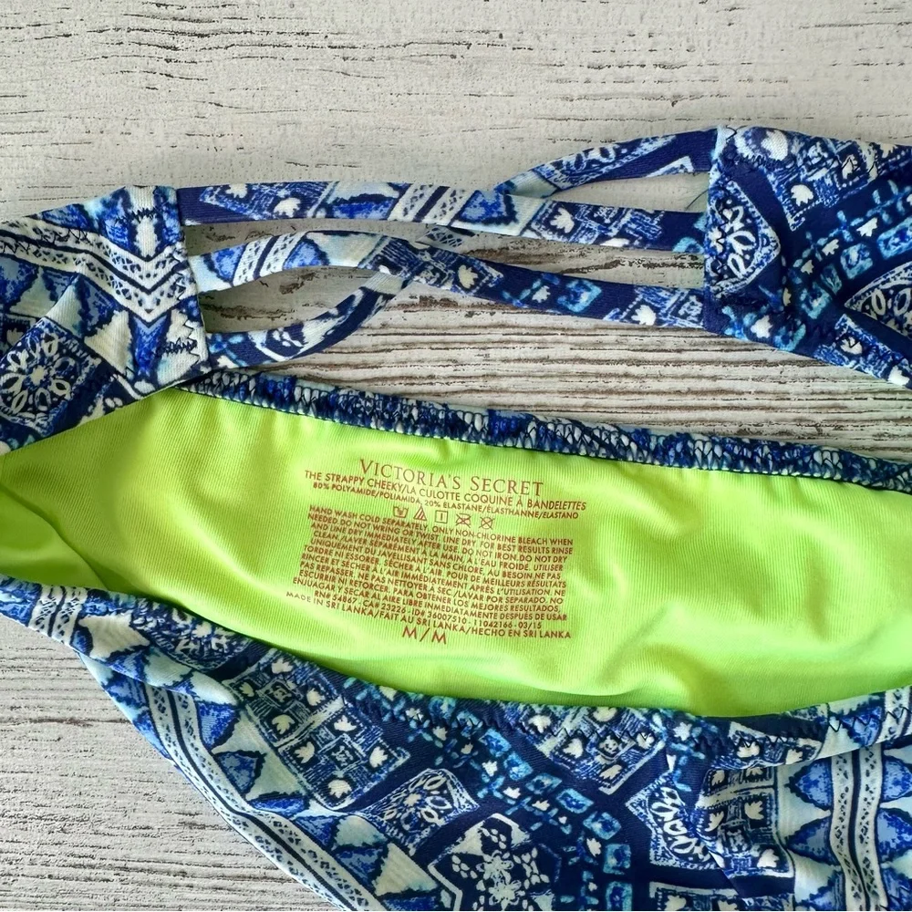VICTORIA’S SECRET Boho Bandanna Print Embroidered Halter String Bikini 34C Med