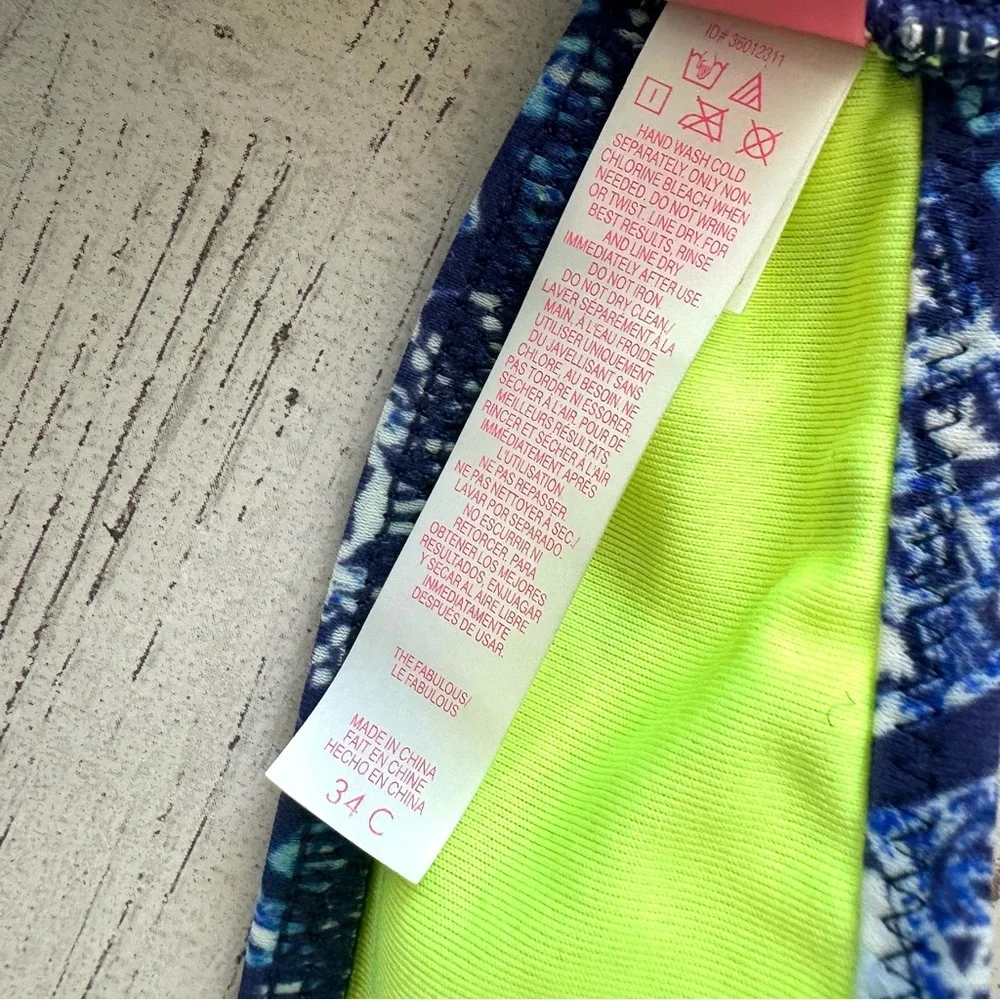 VICTORIA’S SECRET Boho Bandanna Print Embroidered Halter String Bikini 34C Med