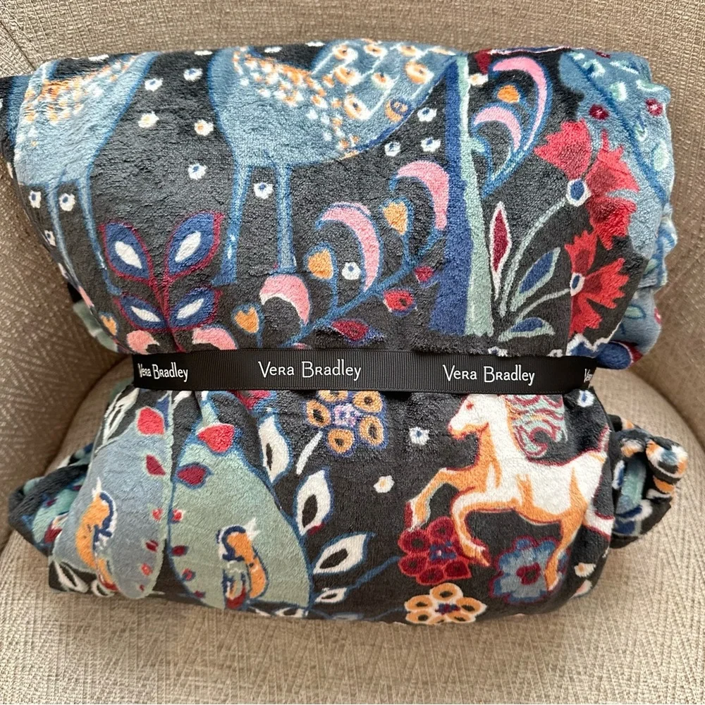 Vera Bradley Fleece Plush Enchantment Multicolor Holiday Throw Blanket 80” x 50”