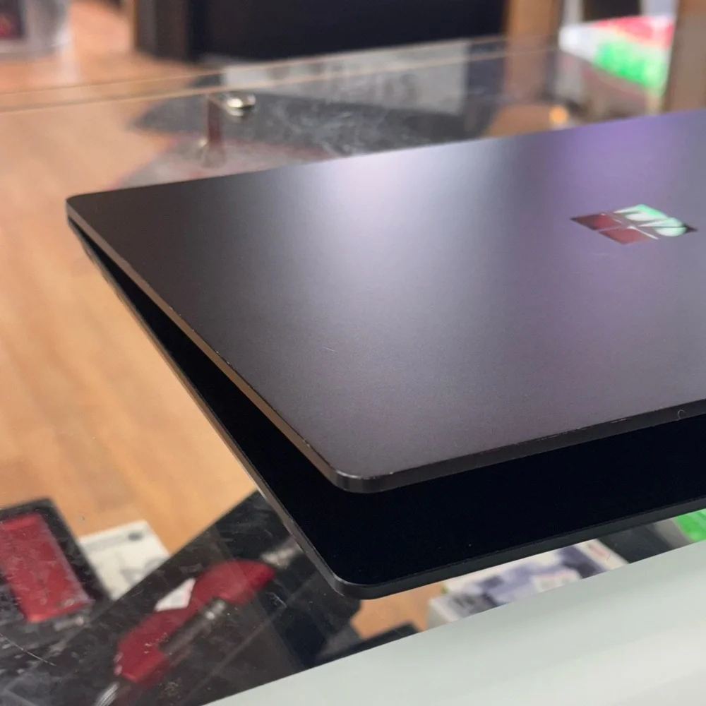 Microsoft surface laptop