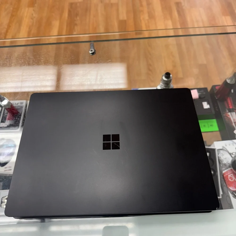 Microsoft surface laptop