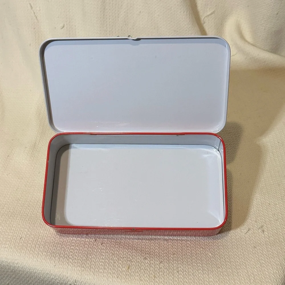 The Tin Box keep your