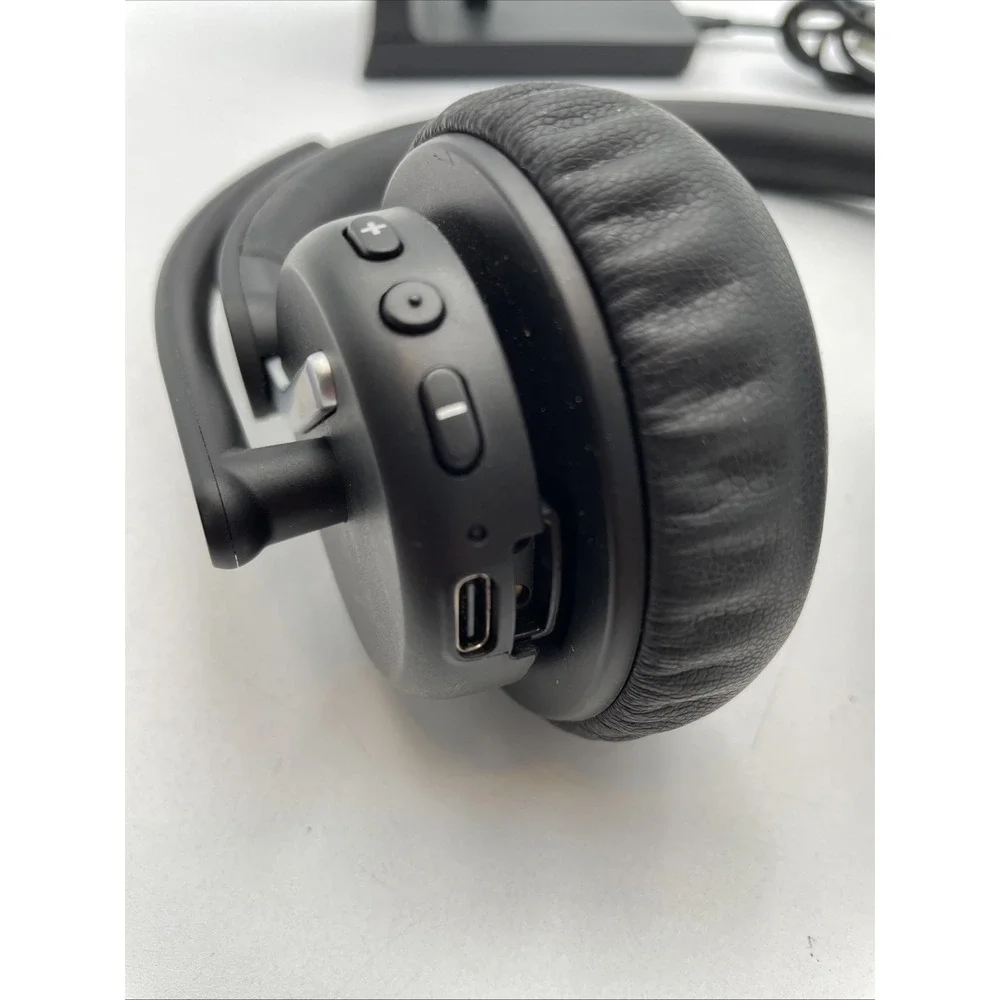 The Unbranded Brand awatrue wireless
