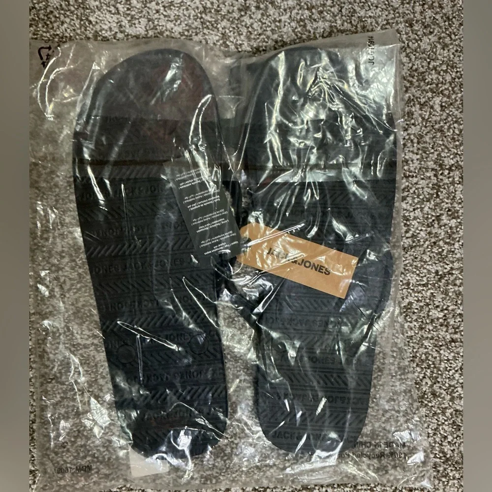 Jack & Jones size black