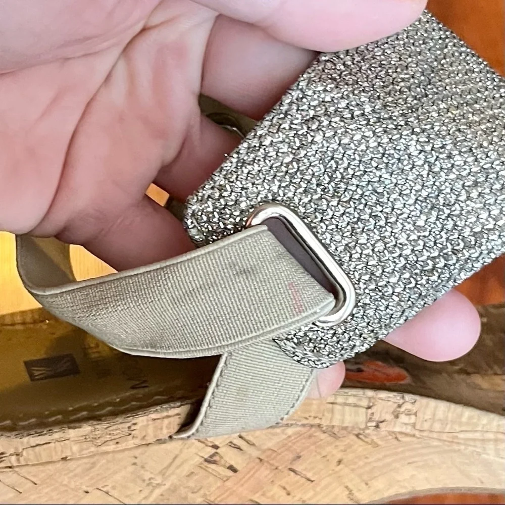 White Mountain heel wedge