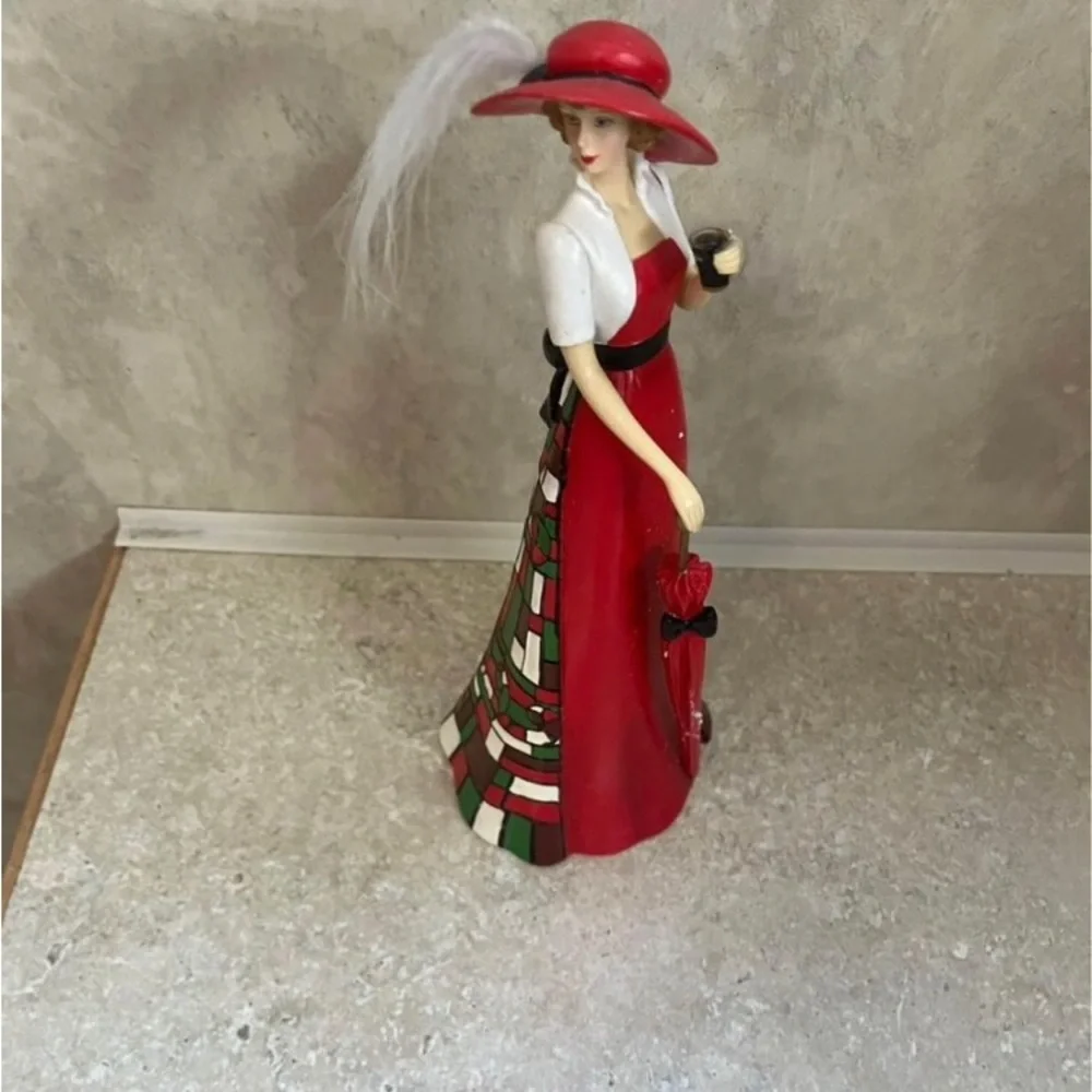 Coca-Cola Timeless Refreshment Figurine