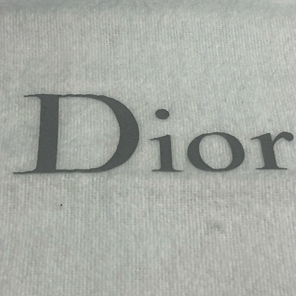 Dior chic pouch