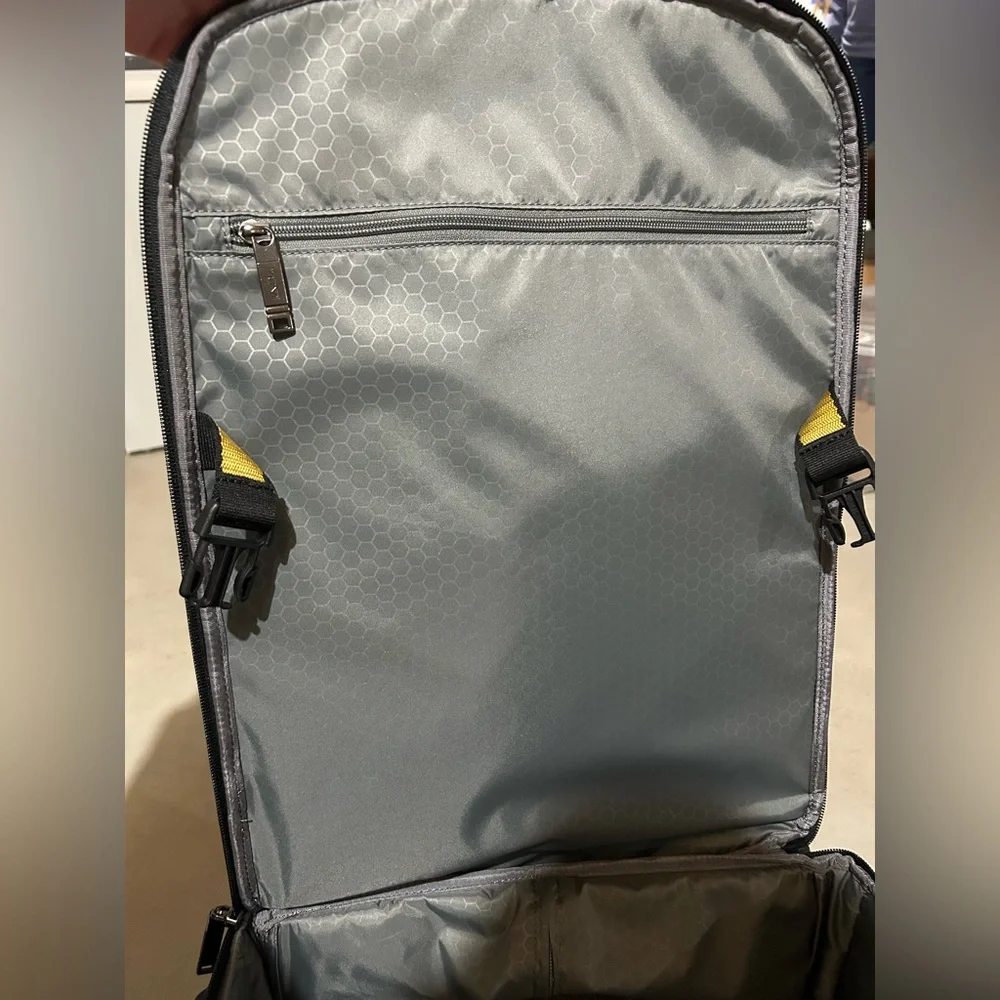 Tumi Roller Bag Suitcase Carry On Backpack European Size