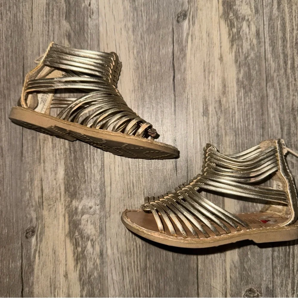 Seychelles stylish gold