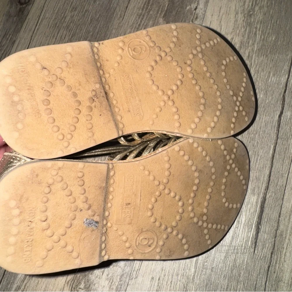 Seychelles stylish gold