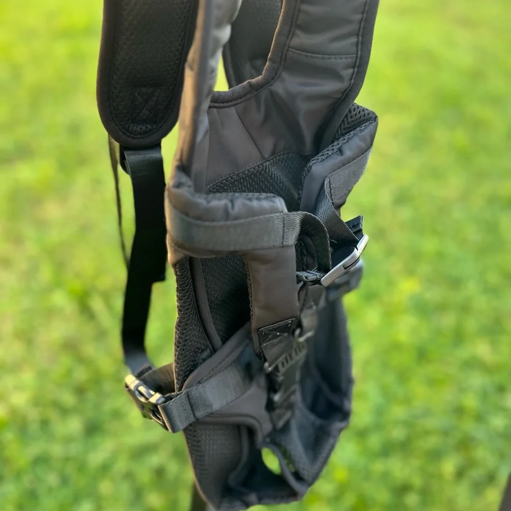 Dog Backpack Carrier, Legs Out Easy-fit Dog Front Carrier for Small Medium Dogs