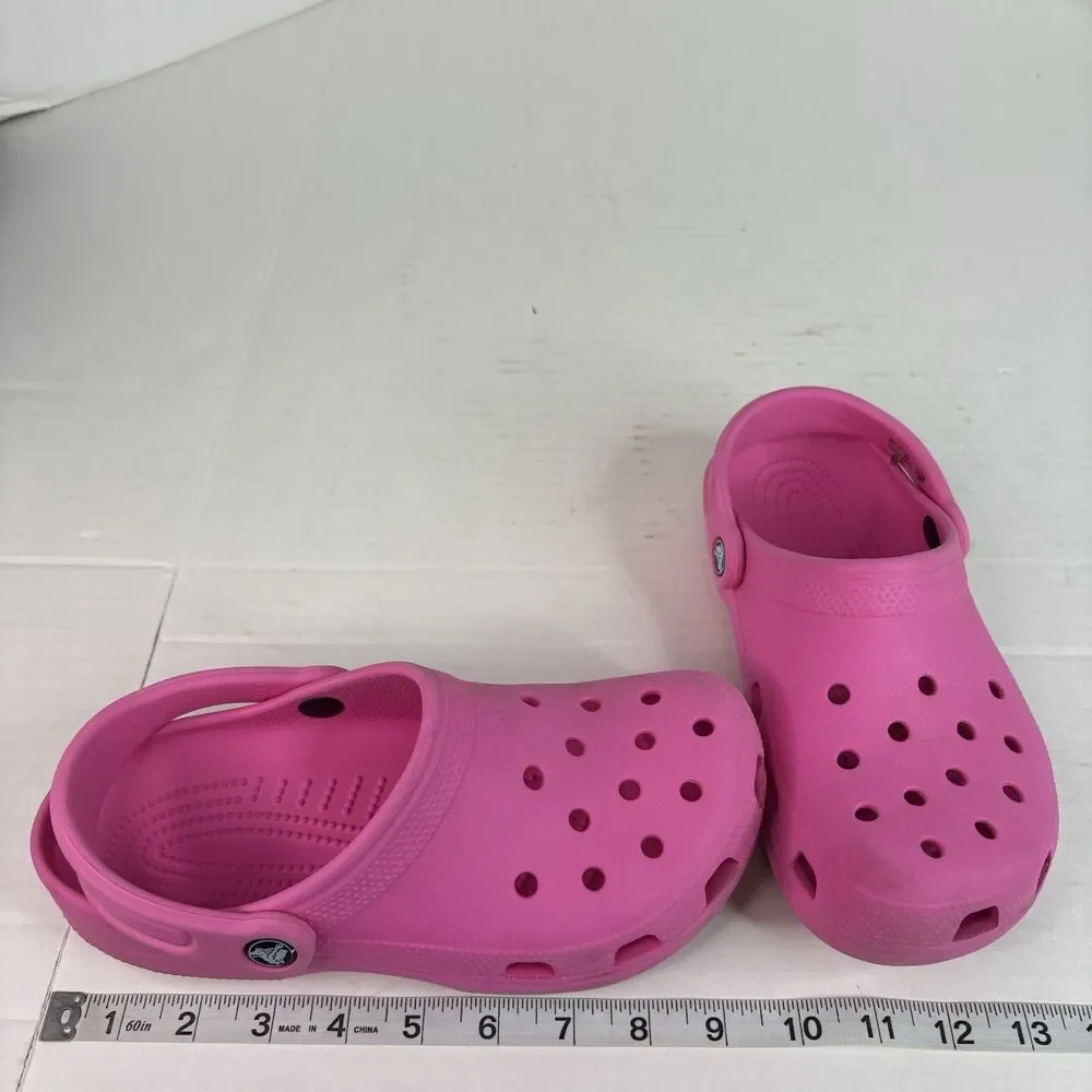 Crocs Girls Youth Size J5 Classic Clog Slip On Ultra Light Sandals Pink