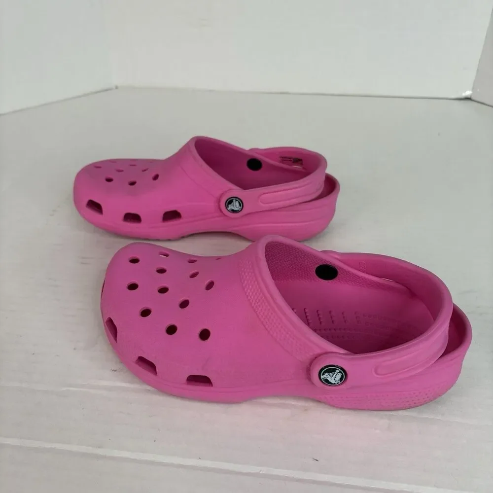 Crocs Girls Youth Size J5 Classic Clog Slip On Ultra Light Sandals Pink