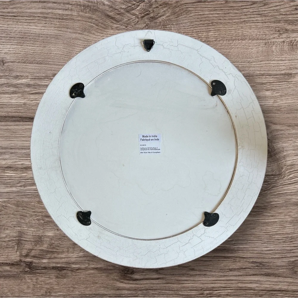 Boutique distressed round