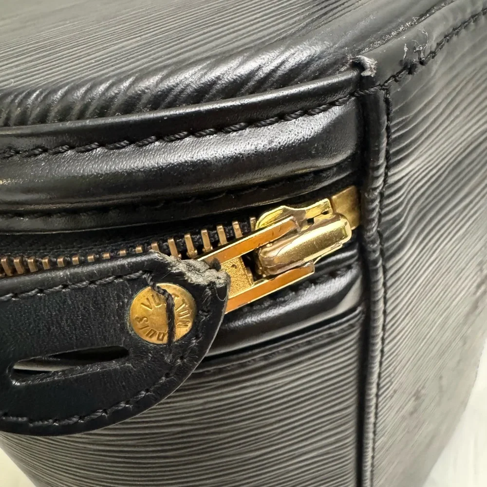 Louis Vuitton timeless louis
