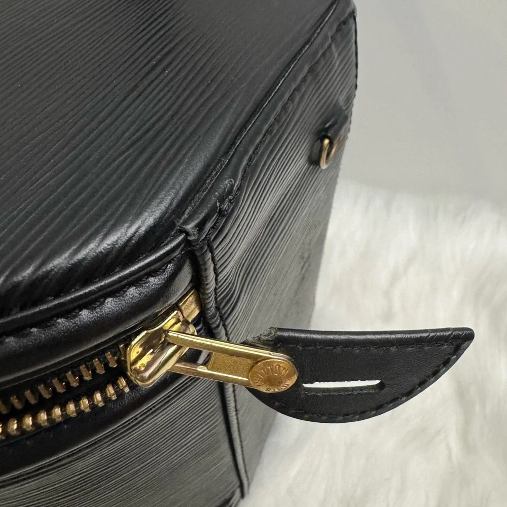 Louis Vuitton timeless louis
