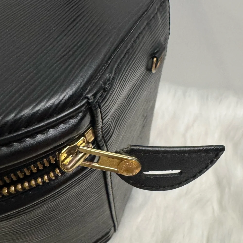 Louis Vuitton timeless louis