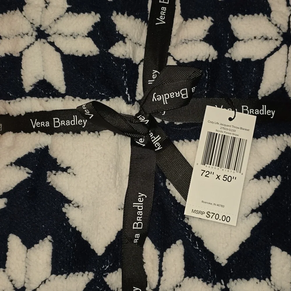 Vera Bradley Cozy Life Jacquard Throw Blanket in Fleece Navy/White Nordic Forest