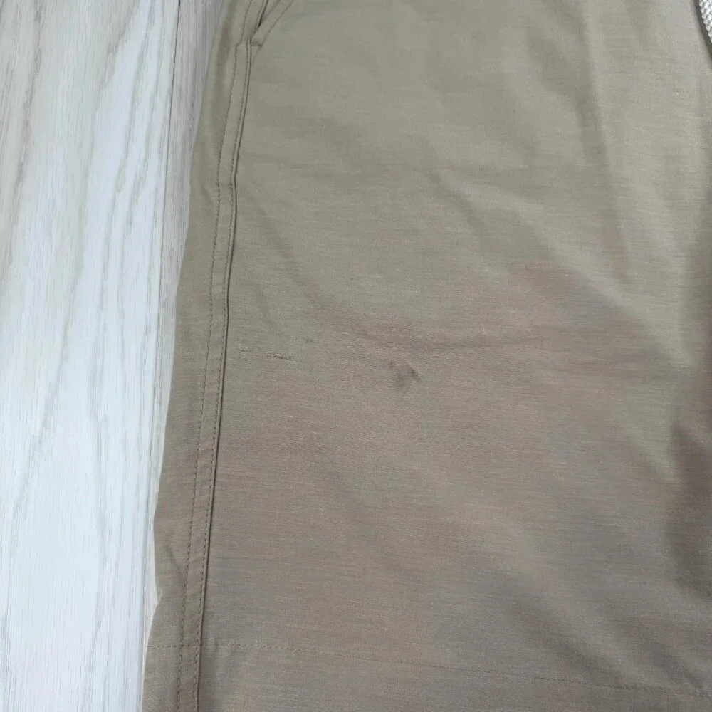 Faherty beige stretch shorts