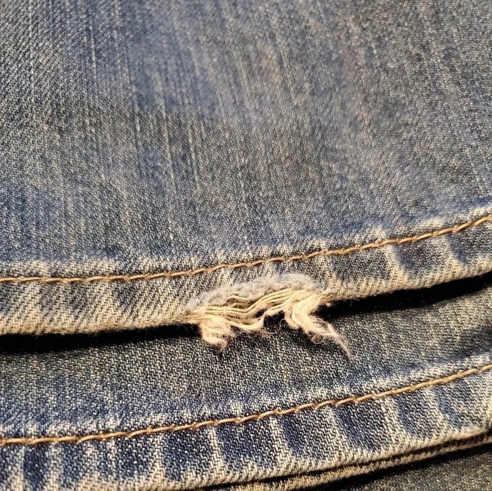 True Religion 9in geno religion