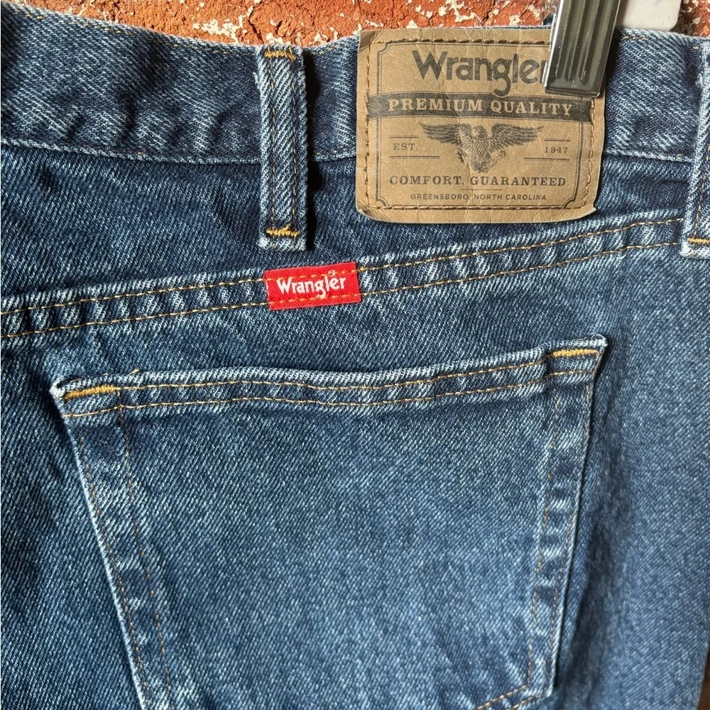 Wrangler dark wash
