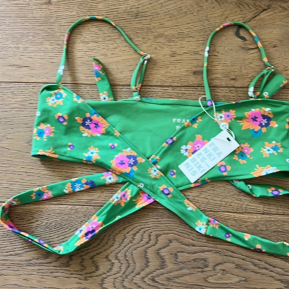 Frankies Bikinis Falcon Wrap Around Bikini Top in Meadow NWT Size Medium