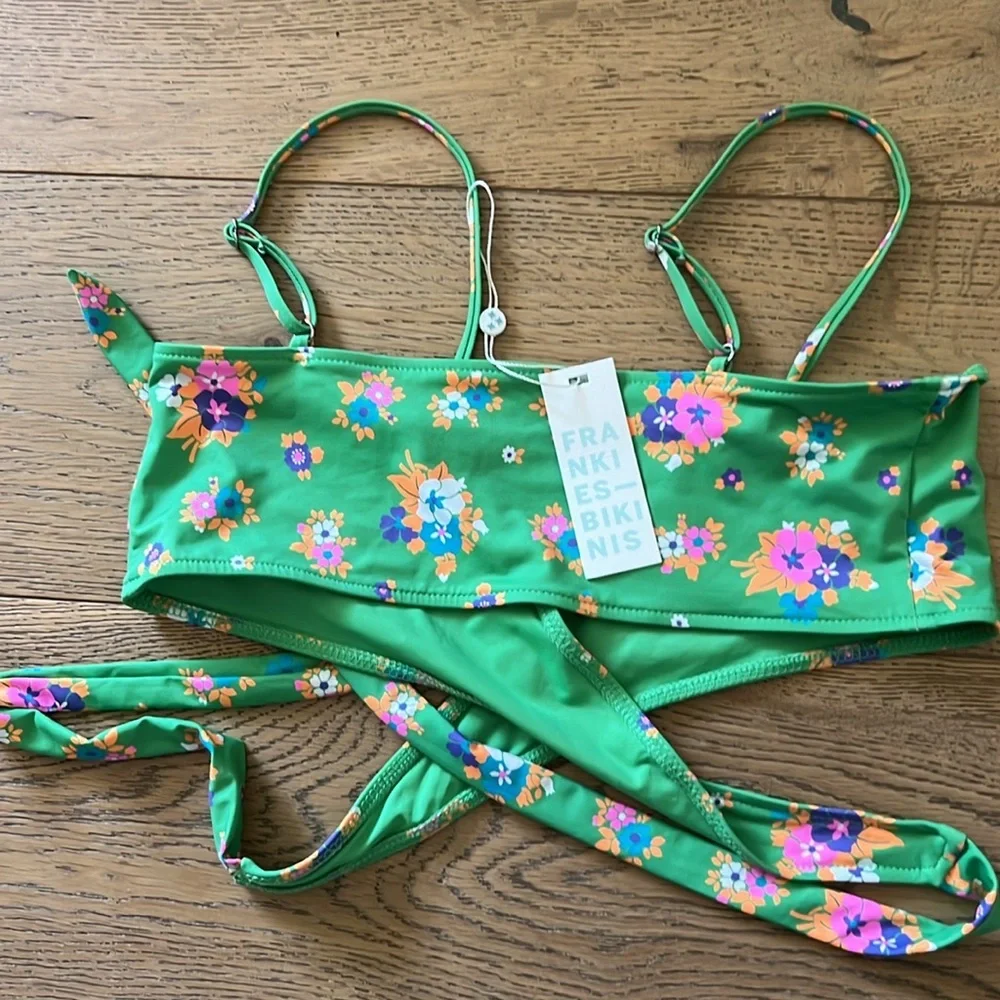 Frankies Bikinis Falcon Wrap Around Bikini Top in Meadow NWT Size Medium