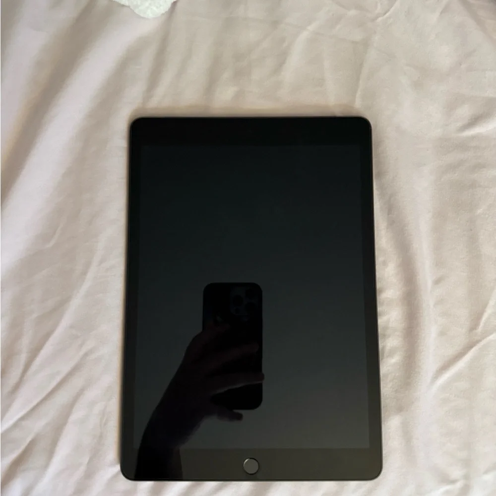Apple Black Tablet