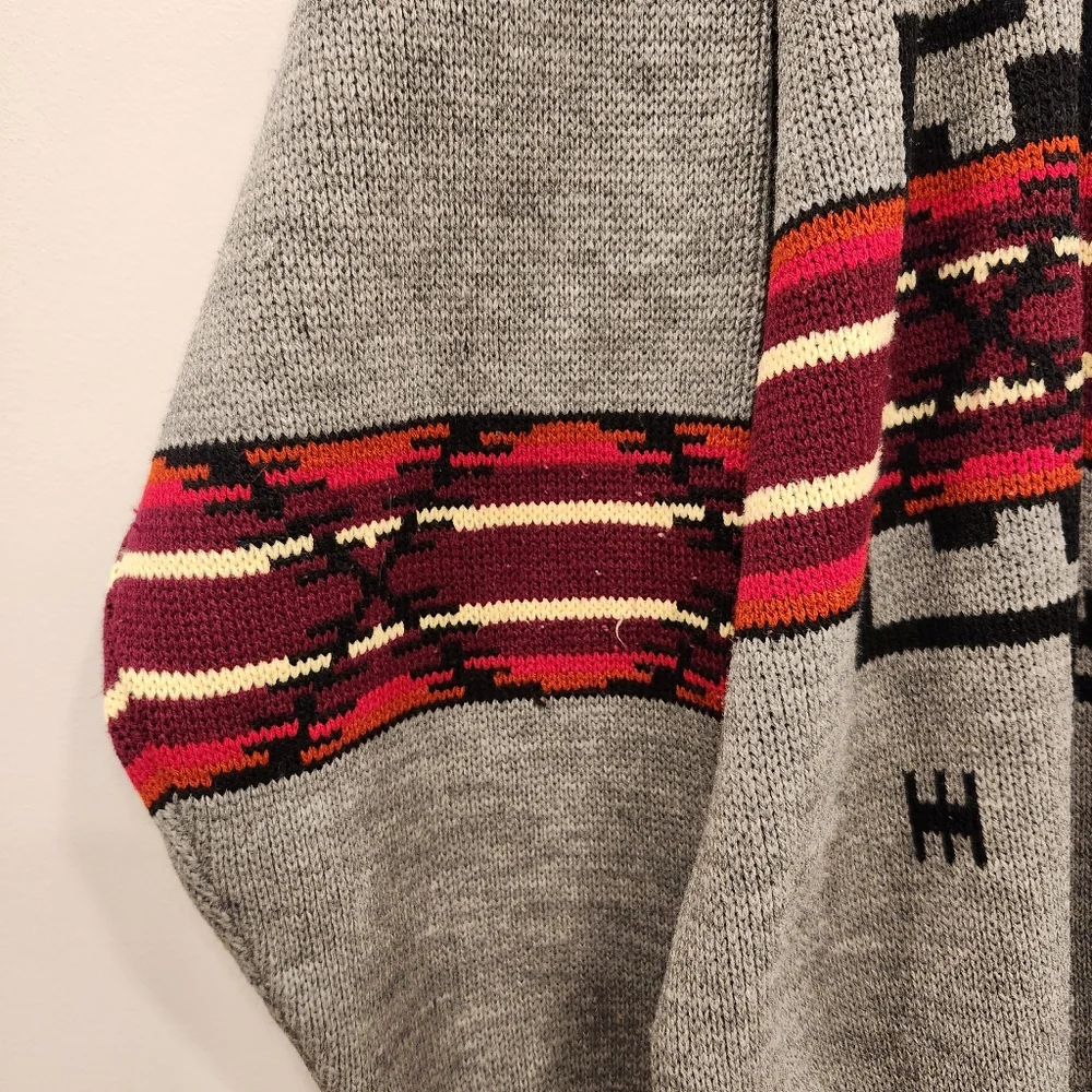 J.B. Buck Casuals Vintage Aztec Southwestern Print XL