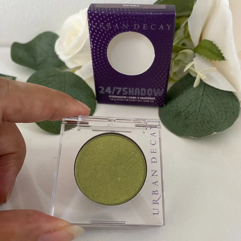 Urban Decay vibrant green