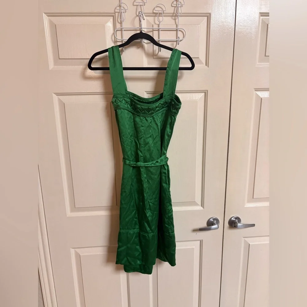 Banana Republic 100% Silk Emerald Green Tie Waist Cocktail Reception Dress TALL