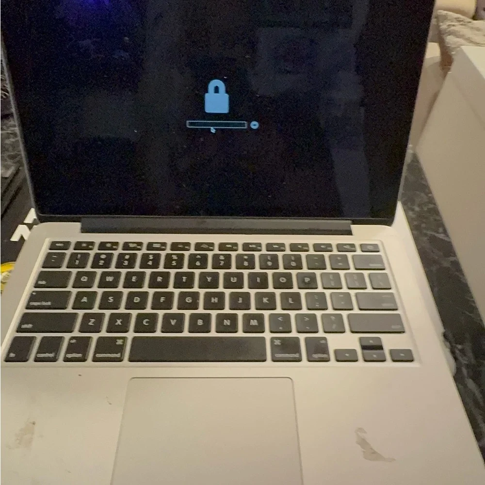Apple sleek macbook