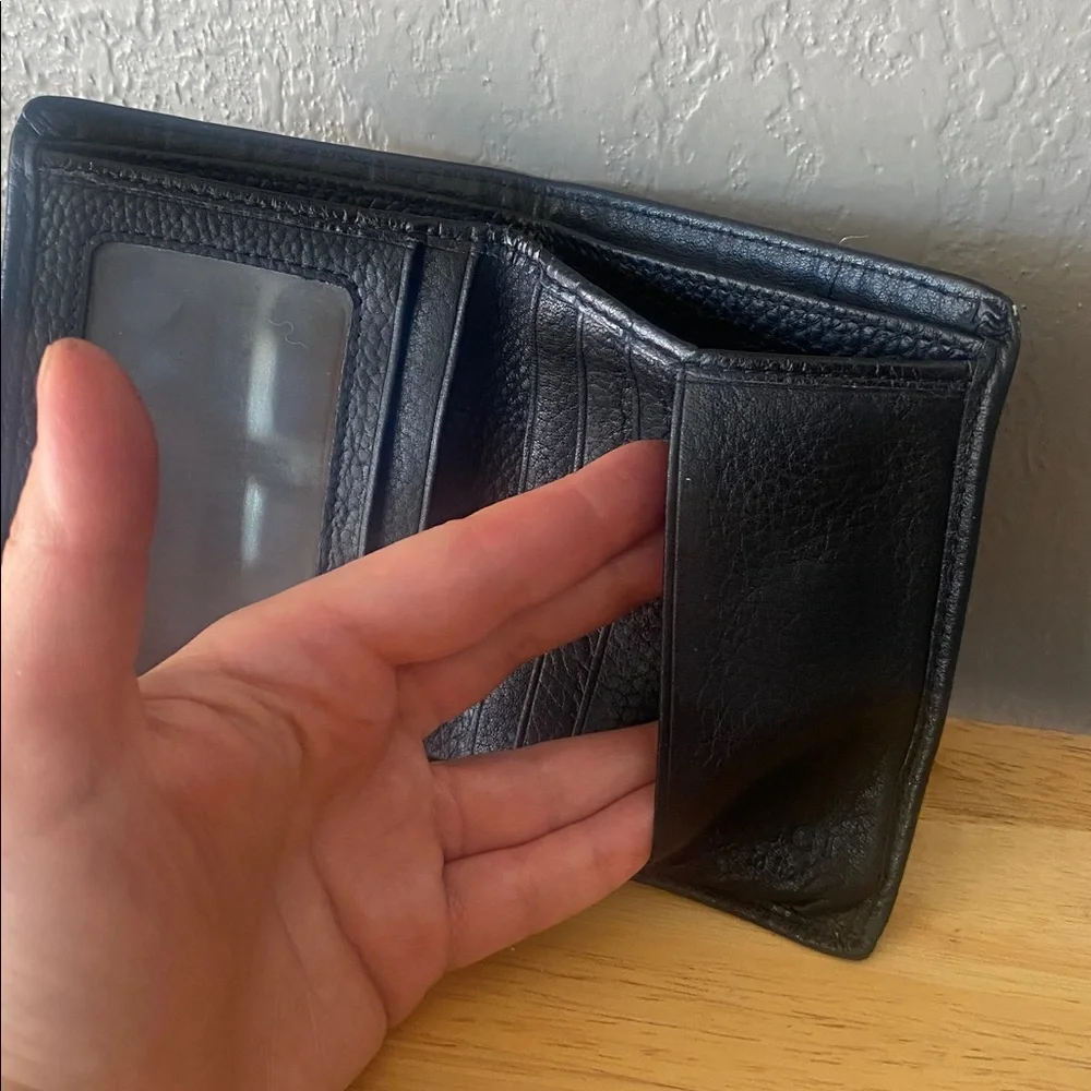 GG Marmont Bifold Wallet - Black Leather