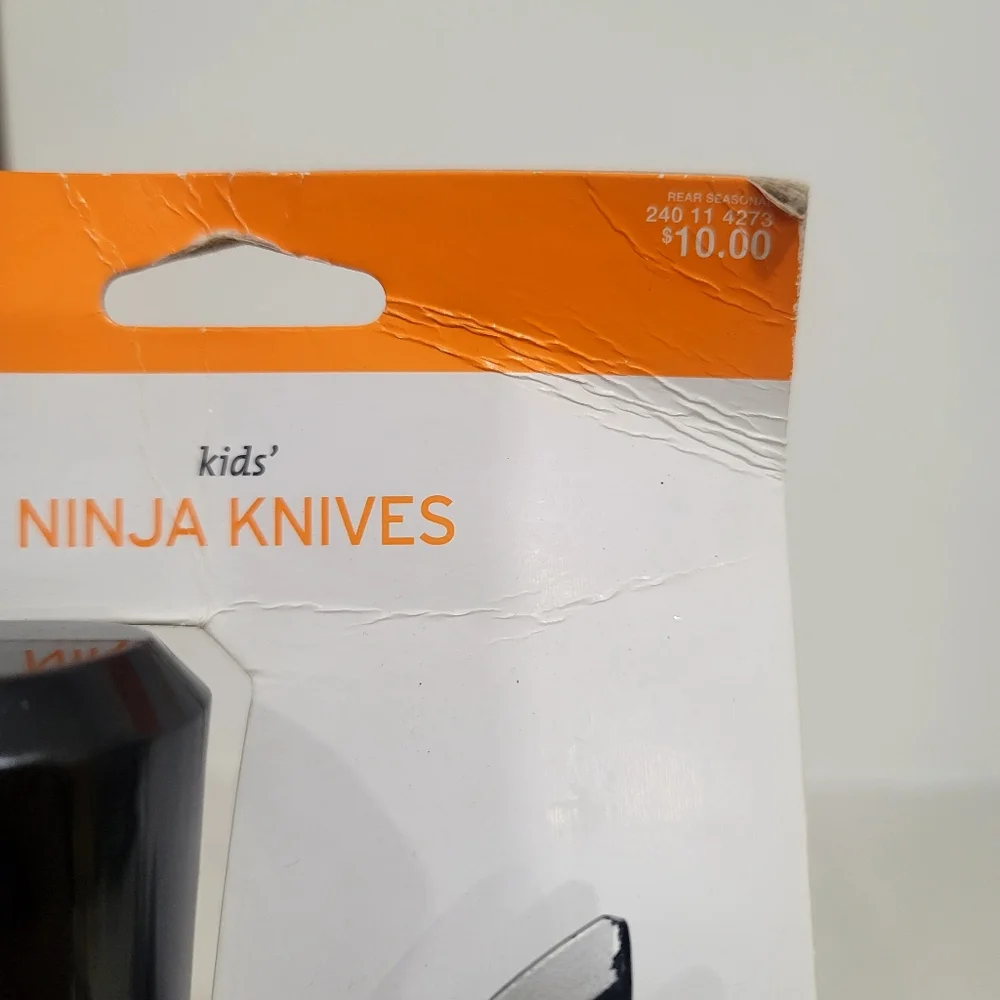 NEW TARGET Kids Ninja Fake Play Plastic Knives