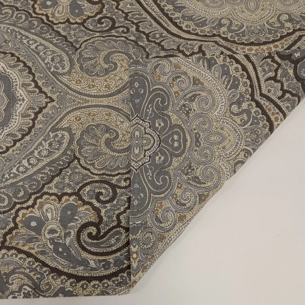 Pottery Barn Gray Paisley Medallion Standard Pillowcase Shams *Pair*