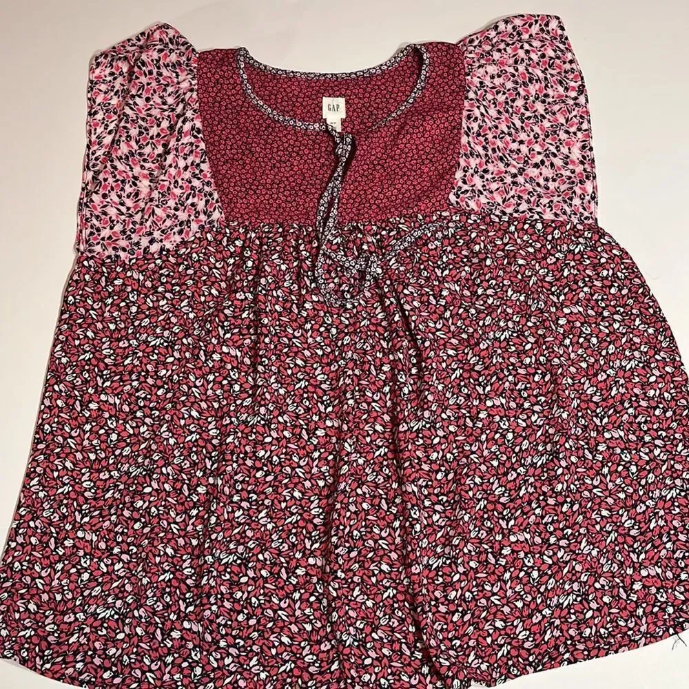 GAP pullover blouse