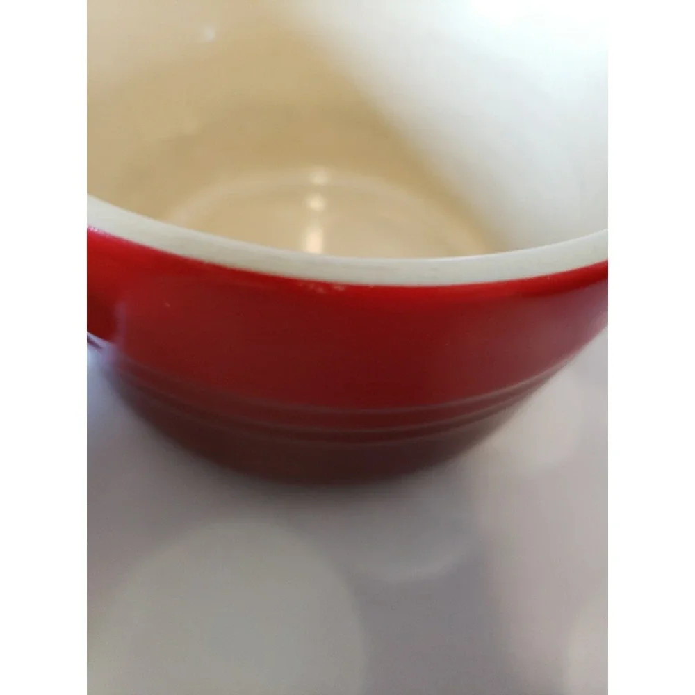 Le Creuset Custard Cup Ramekin Stoneware Set Of 2 Not Matching Red 11-03 & 15-16