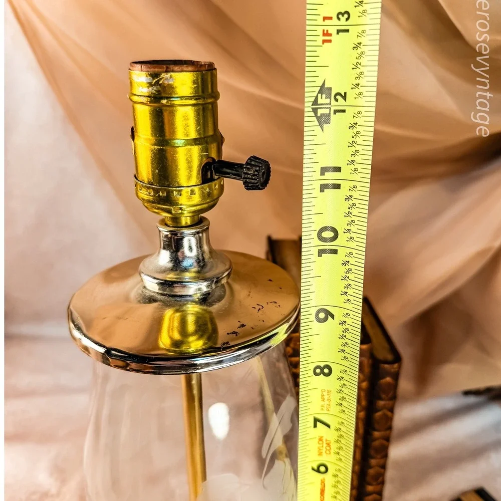 N/A vintage lamp
