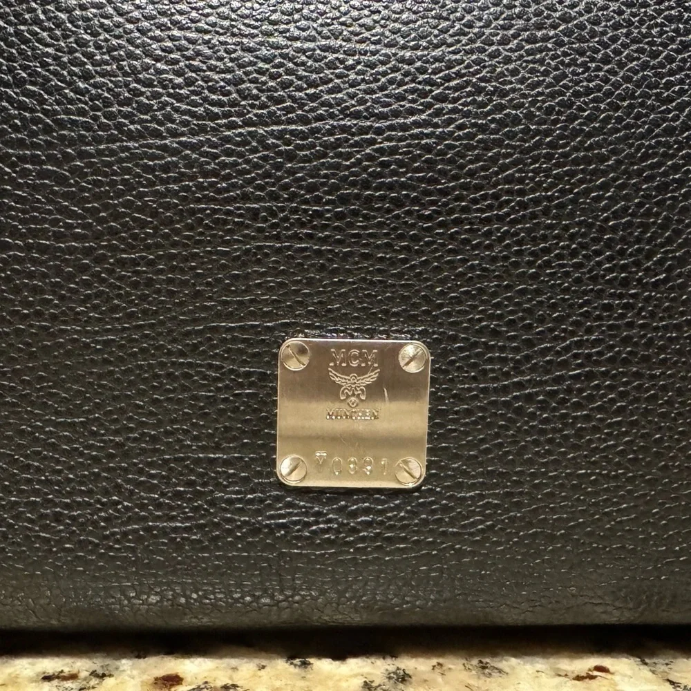 MCM sophisticated piece