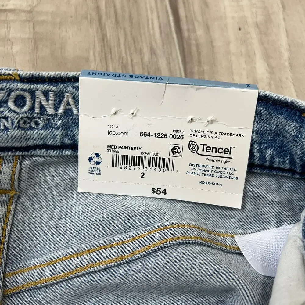 Arizona Women's Highest Rise Vintage Straight Leg Jean Size 2