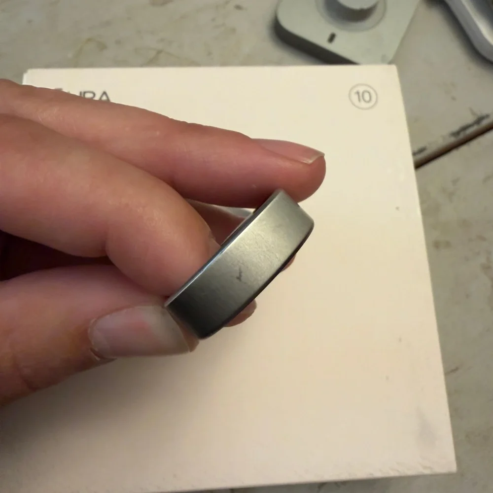 Oura elegant ring