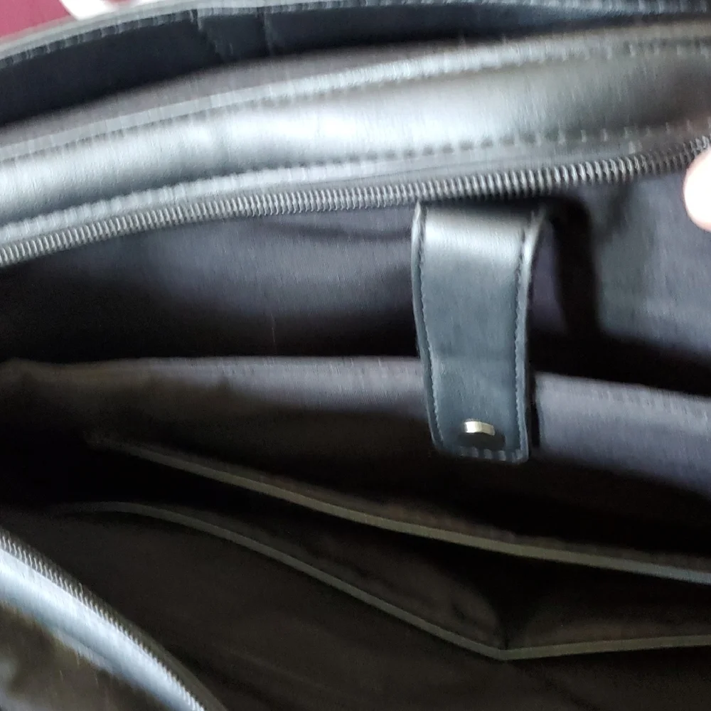 Calpak stylish black