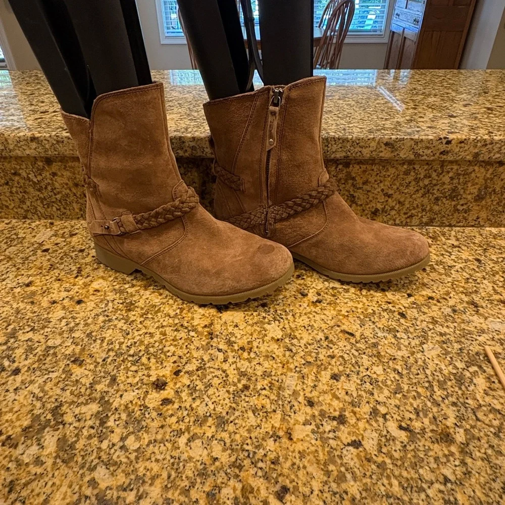 Teva De La Vina Suede Ankle Boot Leather Suede Bootie Brown Size 8.5
