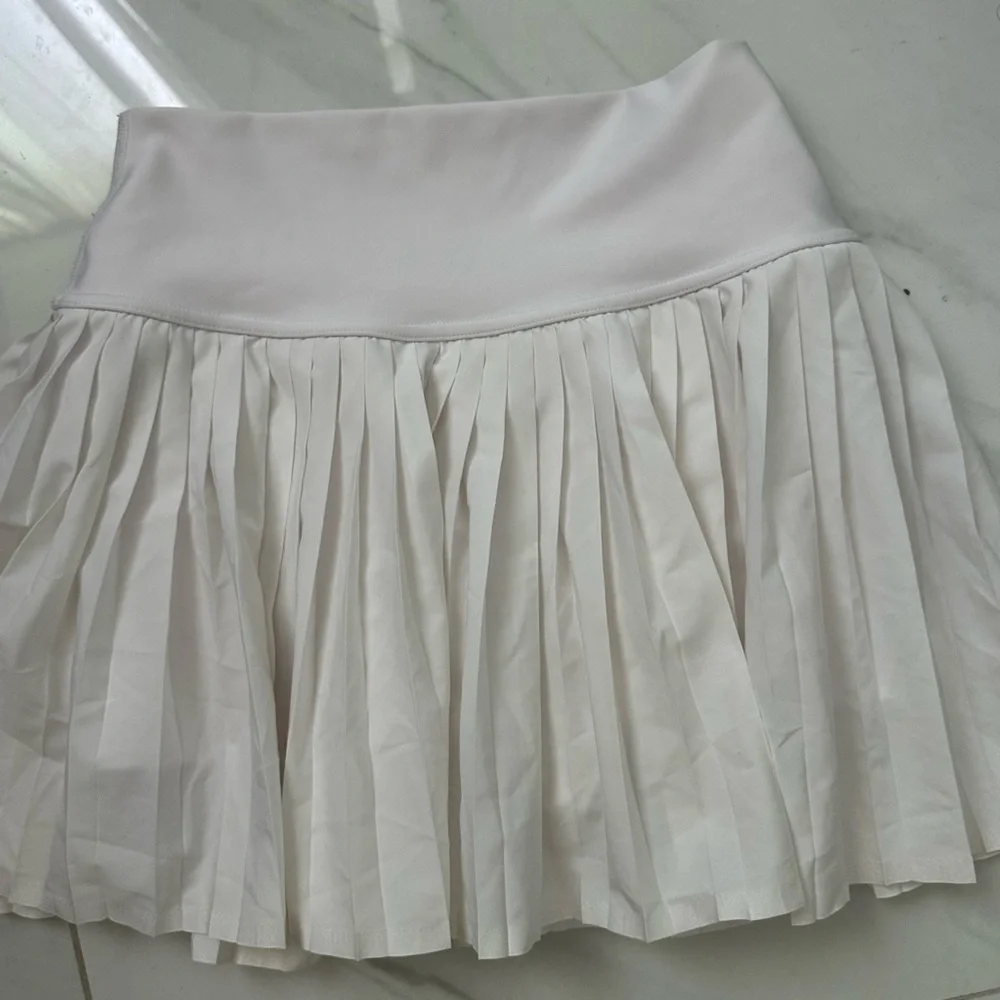 ALO Yoga Soft White Top