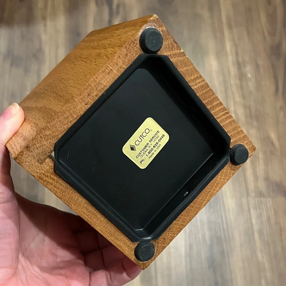 Cutco Chef’s Oak Wooden Square Utensil Holder