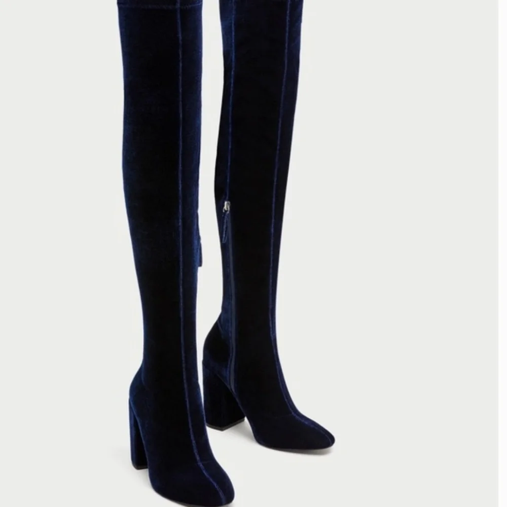 Zara elegant over