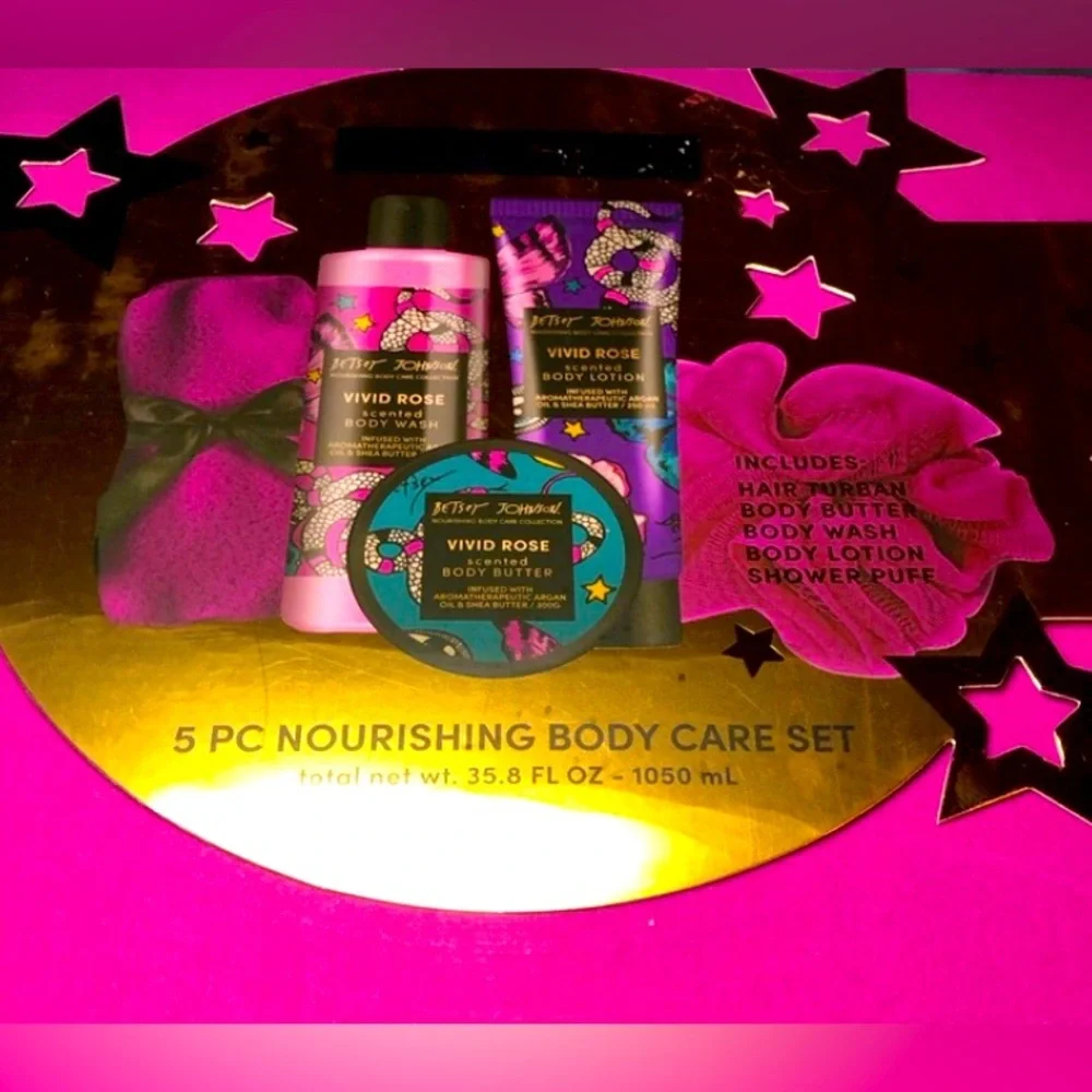 Betsey Johnson experience vibrant