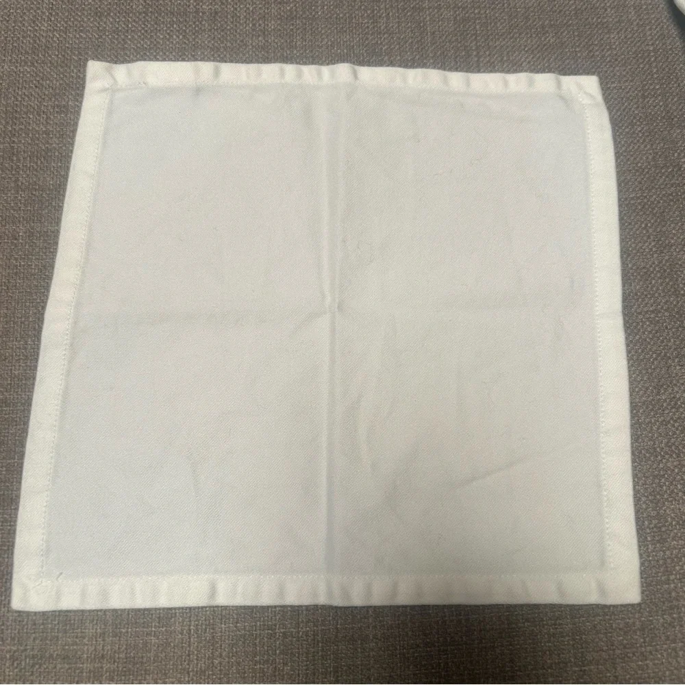 SUR LA TABLE 10-pcs Classic White Cotton ‘TOSS’ Cocktail Napkins #1001255