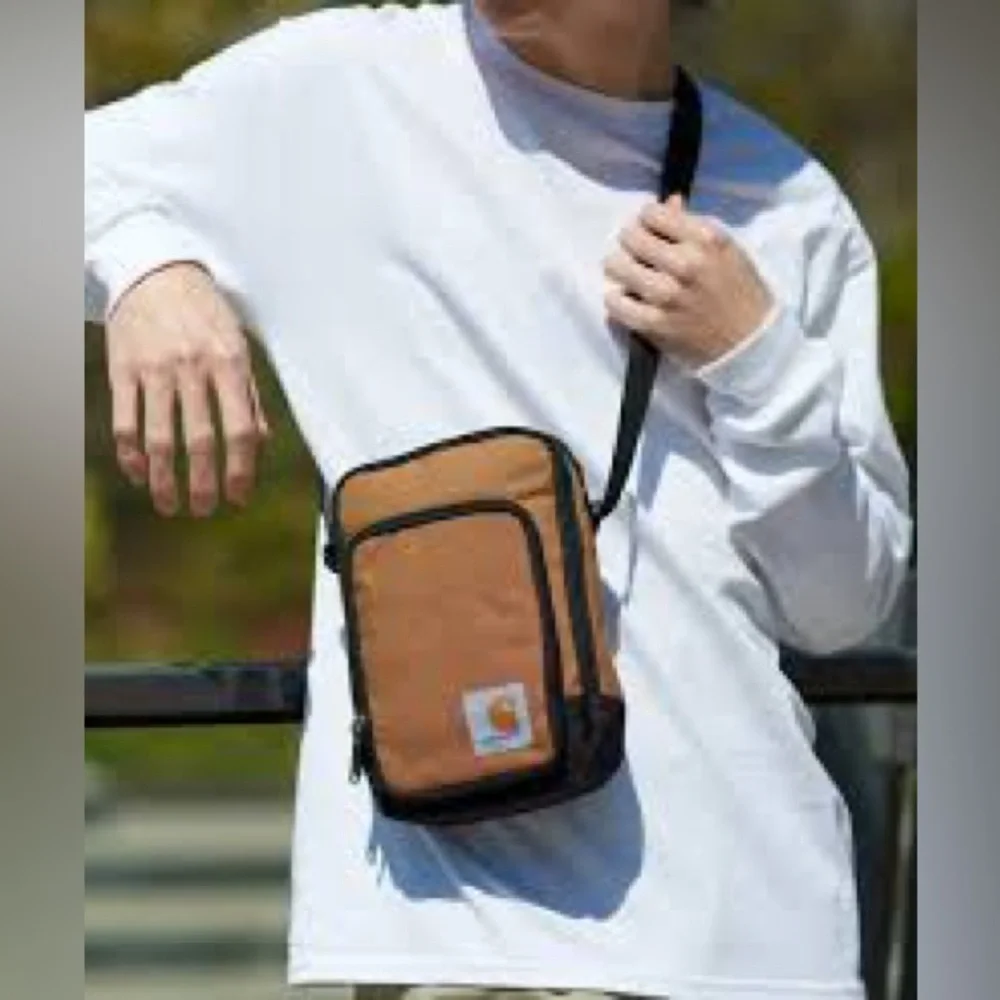 Carhartt hook slip